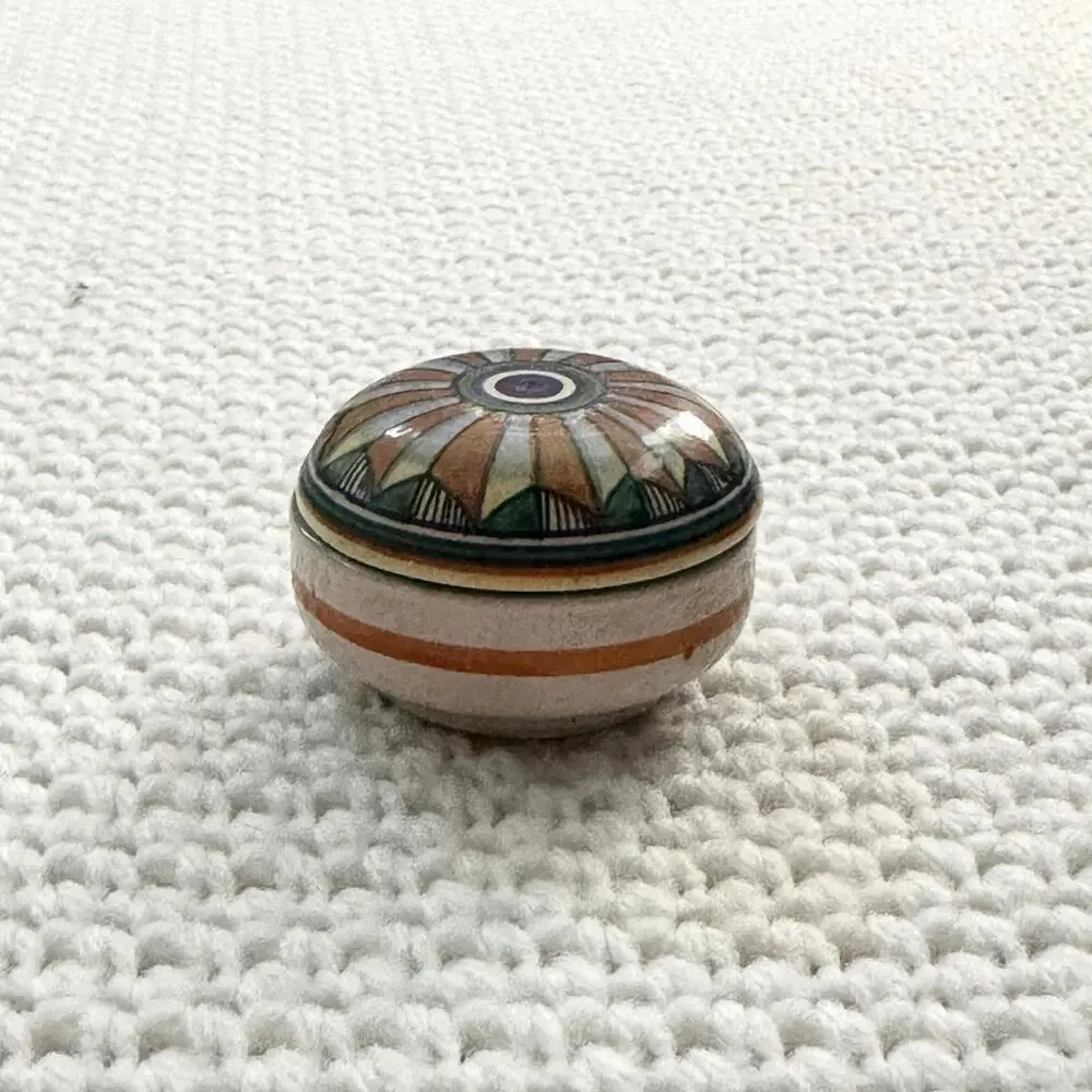 Deruta Signed Miniature Ceramic Sunburst Starburst Lidded Trinket Round Box